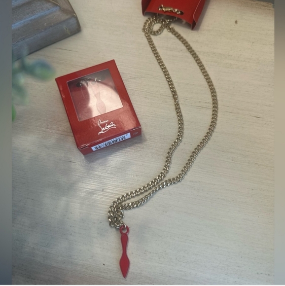 Christian Louboutin Necklace NWT/NIB - Picture 3 of 5
